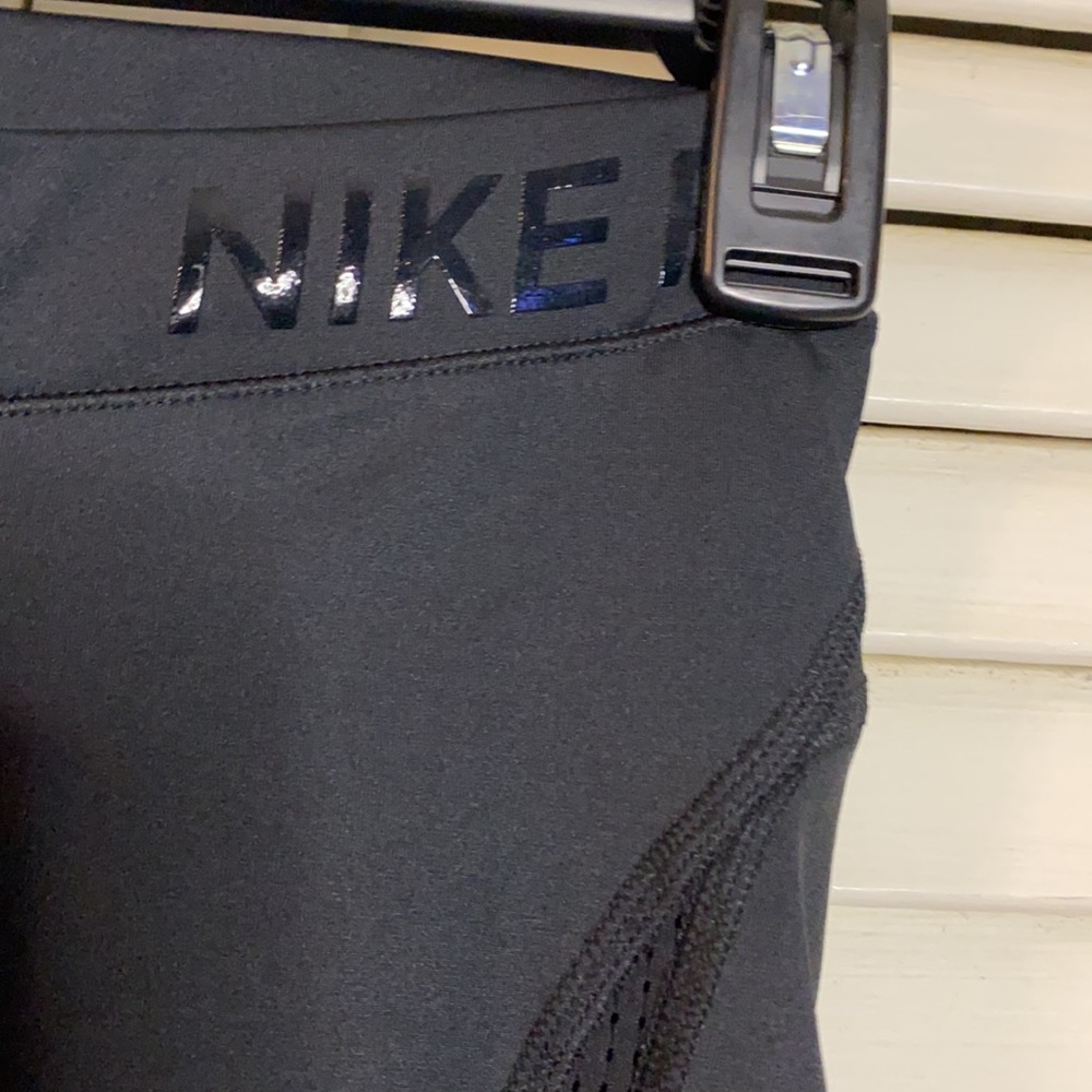 Nike Pro Hypercool Training Capri - image 8